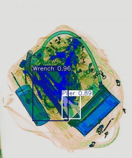 Detection preview by Segmentation_v8_large_300_train_300