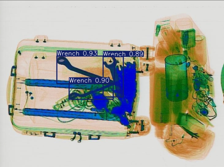 Detection preview by Segmentation_v8_large_300_train_300