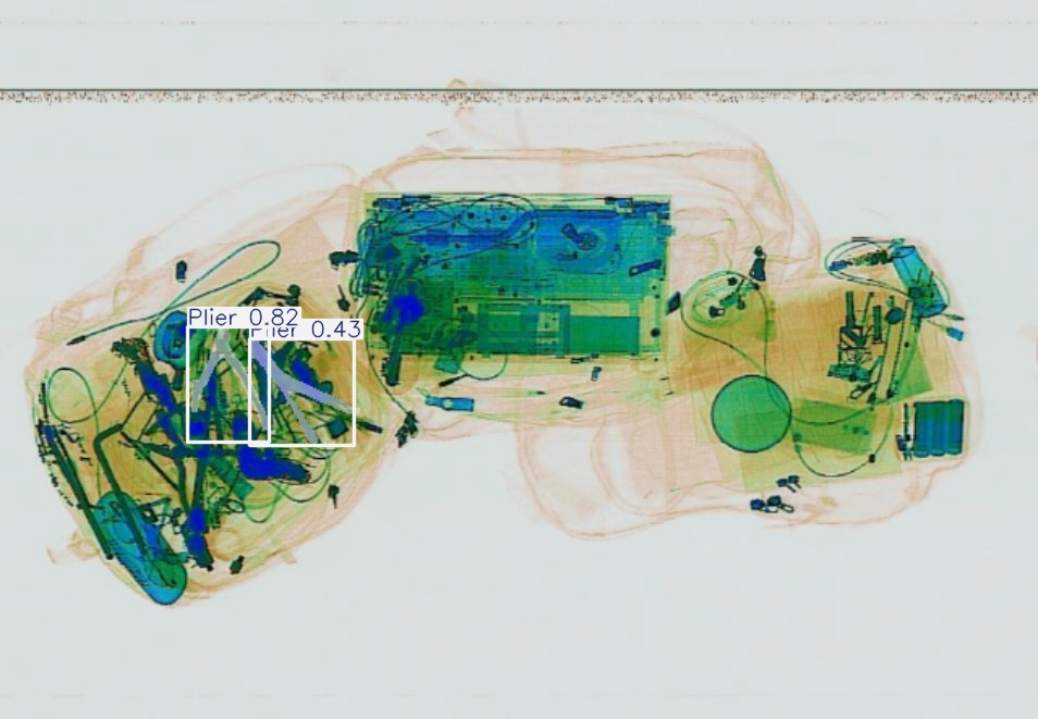 Detection preview by Segmentation_v8_large_300_train_300