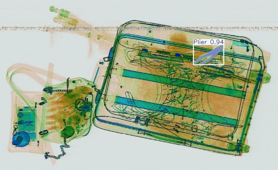 Detection preview by Segmentation_v8_large_300_train_300